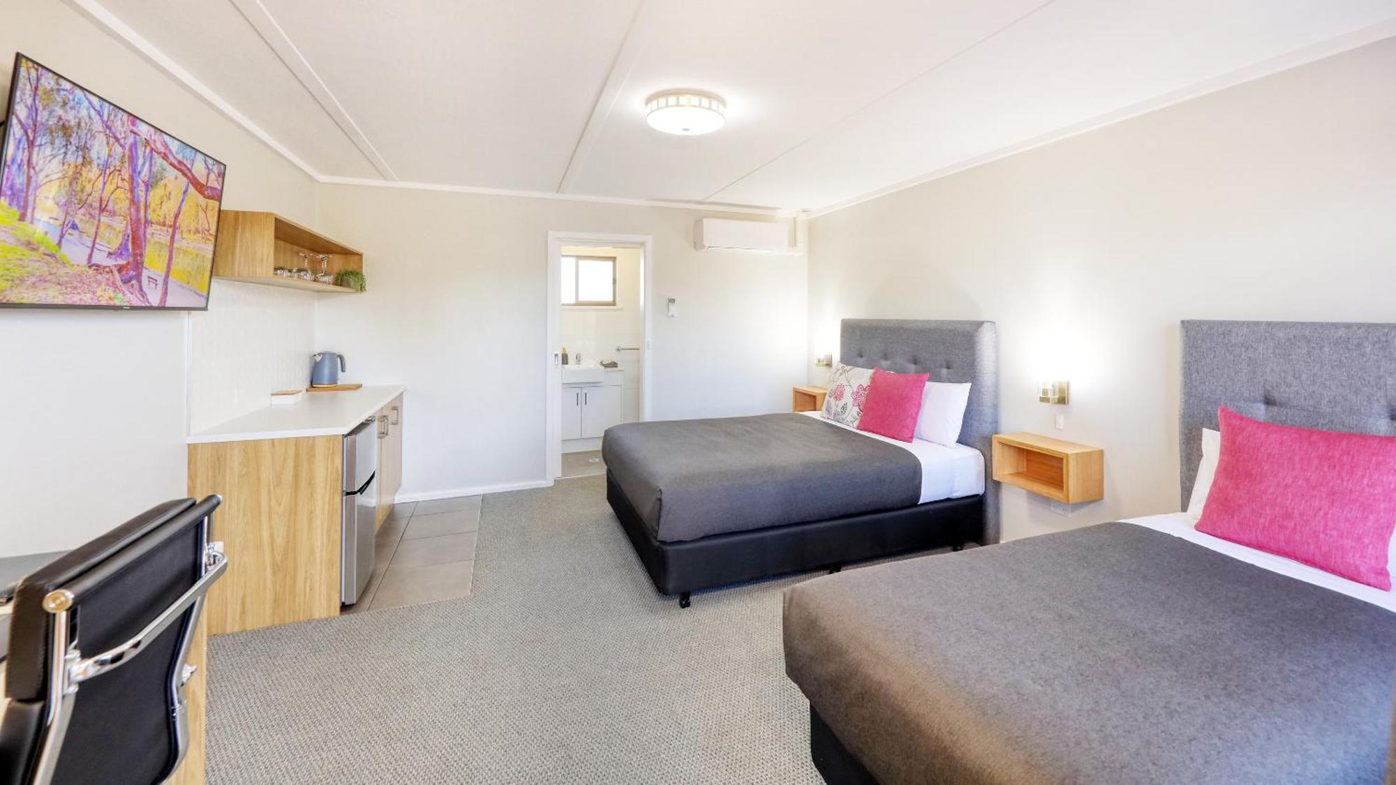 Deniliquin Motel מראה חיצוני תמונה
